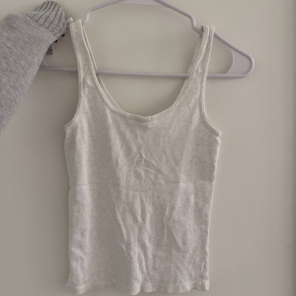 White Button-Front Tank Top - Picture 2 of 3
